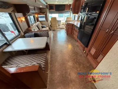2014 Newmar Canyon Star photo 11