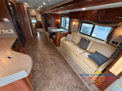2014 Newmar Canyon Star photo 7