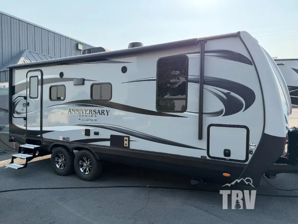 2020 Outdoors Timber Ridge Anniversary Series 22FQS exterior