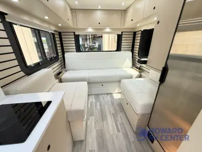2025 Pleasure-Way Plateau XLTS Std. Model photo 17