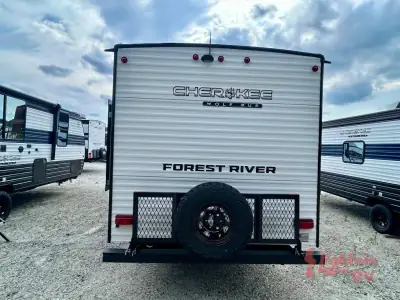 2027 Forest River CHEROKEE WOLF PUP 17JW photo 5