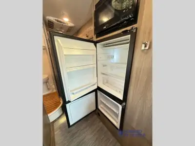 2022 Winnebago Travato 59G photo 28