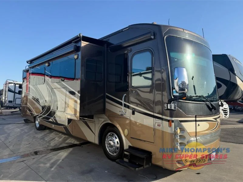 2014 Thor Motor Coach Tuscany XTE exterior
