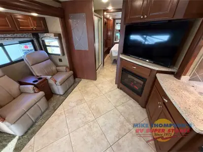2014 Thor Motor Coach Tuscany XTE photo 11
