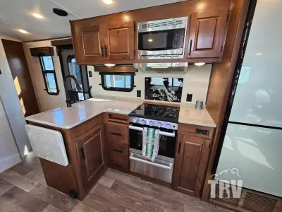 2026 Outdoors Timber Ridge Titanium Series 28RES photo 10