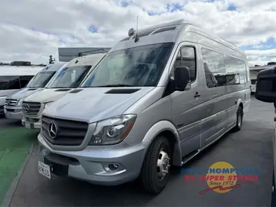 2018 Roadtrek Adventurous photo 3