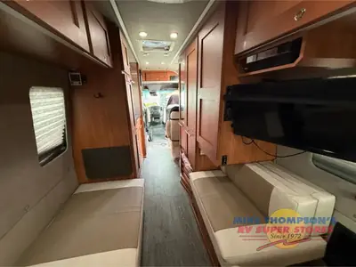 2018 Roadtrek Adventurous photo 10