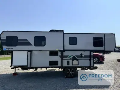 2027 Trailmanor 2518 Series 2518KD photo 8
