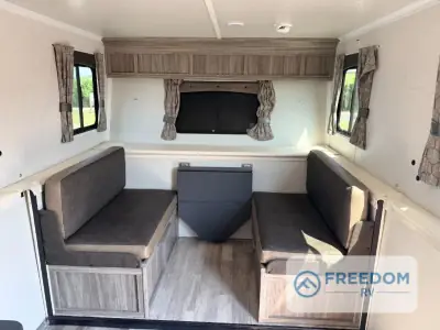2027 Trailmanor 2518 Series 2518KD photo 11