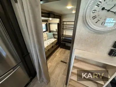 2019 Keystone Montana 3855BR photo 17