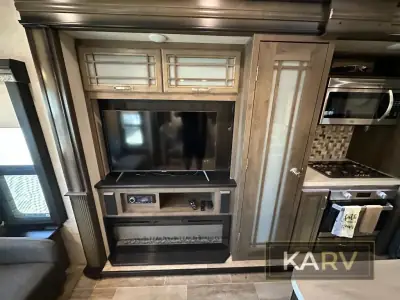 2019 Keystone Montana 3855BR photo 14