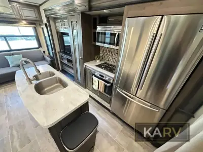 2019 Keystone Montana 3855BR photo 12