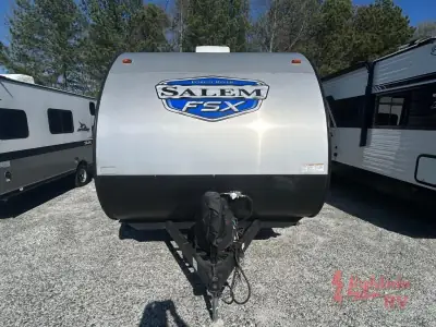 2023 Forest River SALEM FSX 169RSK photo 9