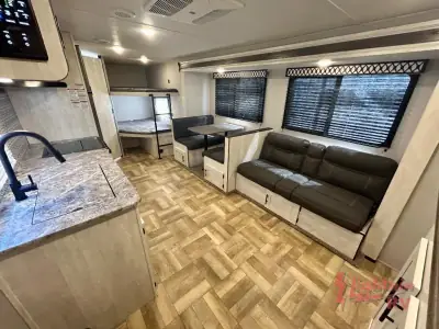 2022 Shasta Shasta 26DB photo 7