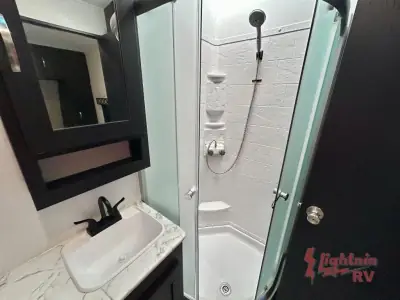 2022 Coachmen ADRENALINE 27KB photo 26