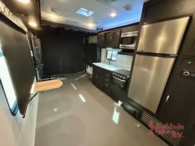 2022 Coachmen ADRENALINE 27KB photo 13
