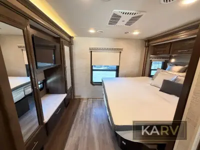 2022 Entegra Coach Accolade XL 37M photo 37