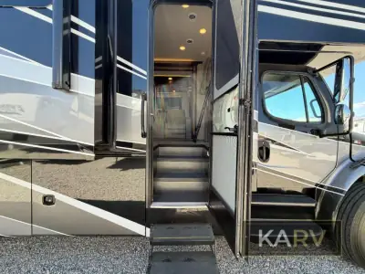 2022 Entegra Coach Accolade XL 37M photo 18