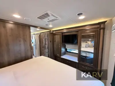2022 Entegra Coach Accolade XL 37M photo 41