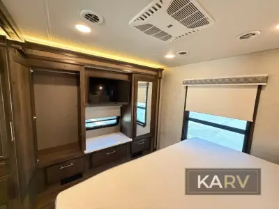 2022 Entegra Coach Accolade XL 37M photo 39