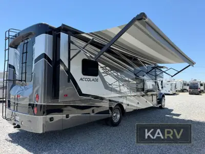 2022 Entegra Coach Accolade XL 37M photo 9