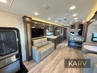 2022 Entegra Coach Accolade XL 37M photo 20
