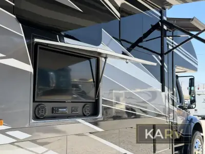 2022 Entegra Coach Accolade XL 37M photo 10