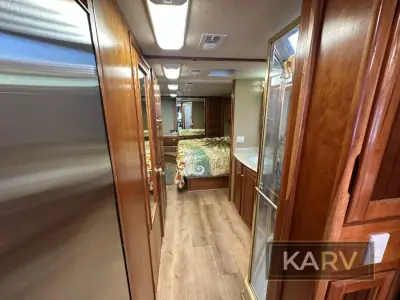 2003 Western Alpine Coach 40FD photo 13