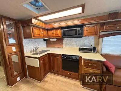 2003 Western Alpine Coach 40FD photo 11