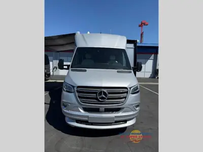 2020 Airstream ATLAS photo 2