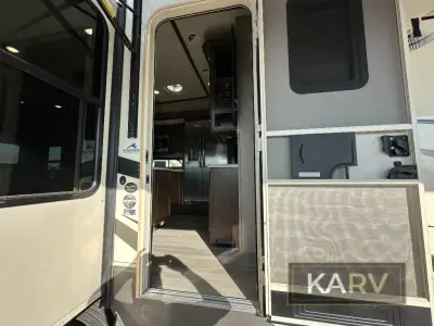 2021 Grand Design Solitude 310GK photo 9