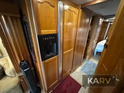 2007 Country Coach Intrigue 530 45 Jubilee Opt B photo 16