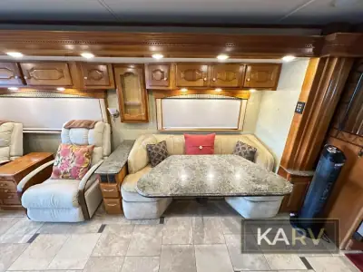 2007 Country Coach Intrigue 530 45 Jubilee Opt B photo 14