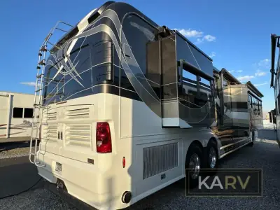 2007 Country Coach Intrigue 530 45 Jubilee Opt B photo 5