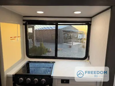 2026 Coachmen Northern Spirit Ultra Lite 2975RL photo 24
