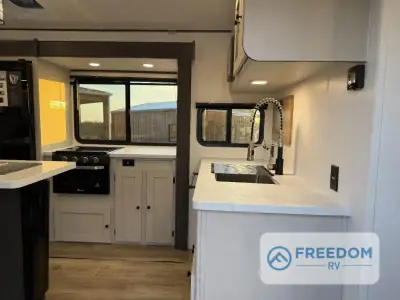 2026 Coachmen Northern Spirit Ultra Lite 2975RL photo 13