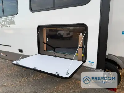 2026 Coachmen Northern Spirit Ultra Lite 2975RL photo 11