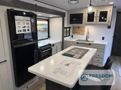2026 Coachmen Northern Spirit Ultra Lite 2975RL photo 27