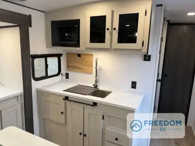 2026 Coachmen Northern Spirit Ultra Lite 2975RL photo 19