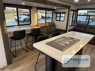 2026 Coachmen Northern Spirit Ultra Lite 2975RL photo 26