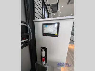 2025 Pleasure-Way Plateau XLTS Std. Model photo 37