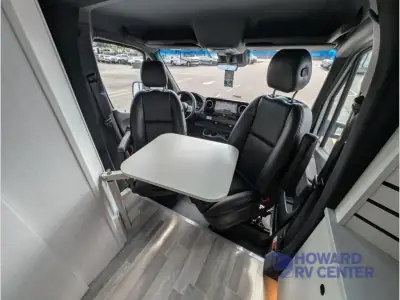 2025 Pleasure-Way Plateau XLTS Std. Model photo 10