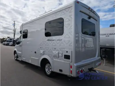 2025 Pleasure-Way Plateau XLTS Std. Model photo 4