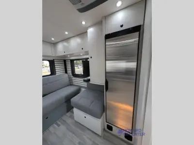2025 Pleasure-Way Plateau XLTS Std. Model photo 24