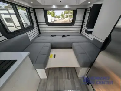 2025 Pleasure-Way Plateau XLTS Std. Model photo 47