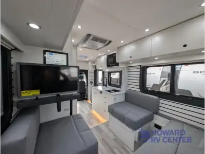 2025 Pleasure-Way Plateau XLTS Std. Model photo 32