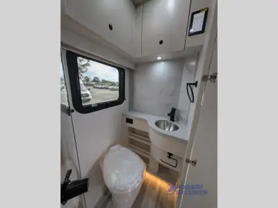 2025 Pleasure-Way Plateau XLTS Std. Model photo 30