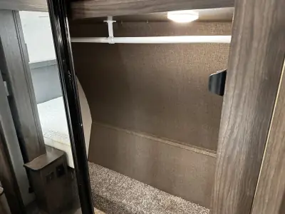 2021 Winnebago VOYAGE 3134RL photo 26