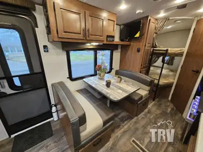 2025 Outdoors Creek Side Titanium Series 19CK photo 7