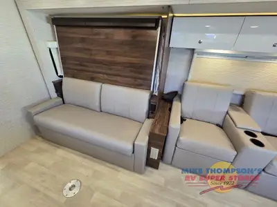 2021 Winnebago Navion photo 13